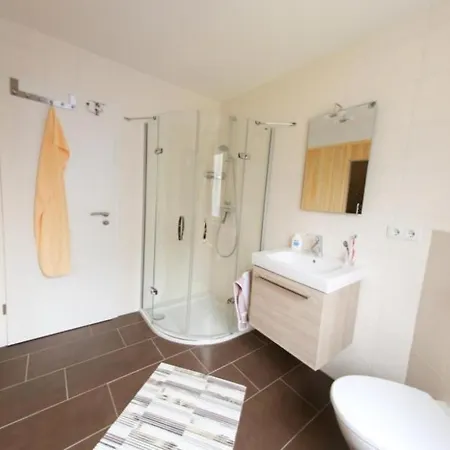 Hotel K 76 - Haus Nordlicht Mit Kamin & Sauna Im Mueritz-ferienpark Roebel In Roebel An Dermueritz