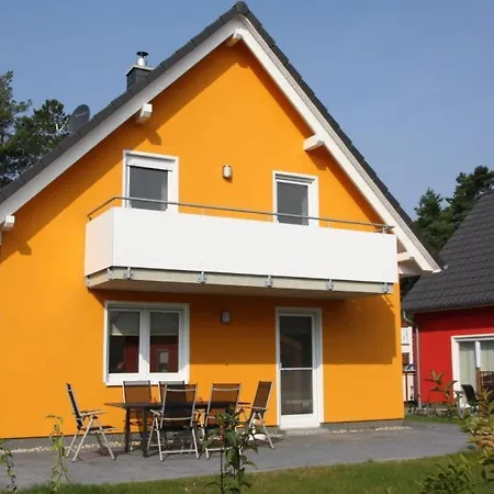 Hotel K 76 - Haus Nordlicht Mit Kamin&sauna Im Müritz-ferienpark Röbel In Röbel An Dermüritz 4*